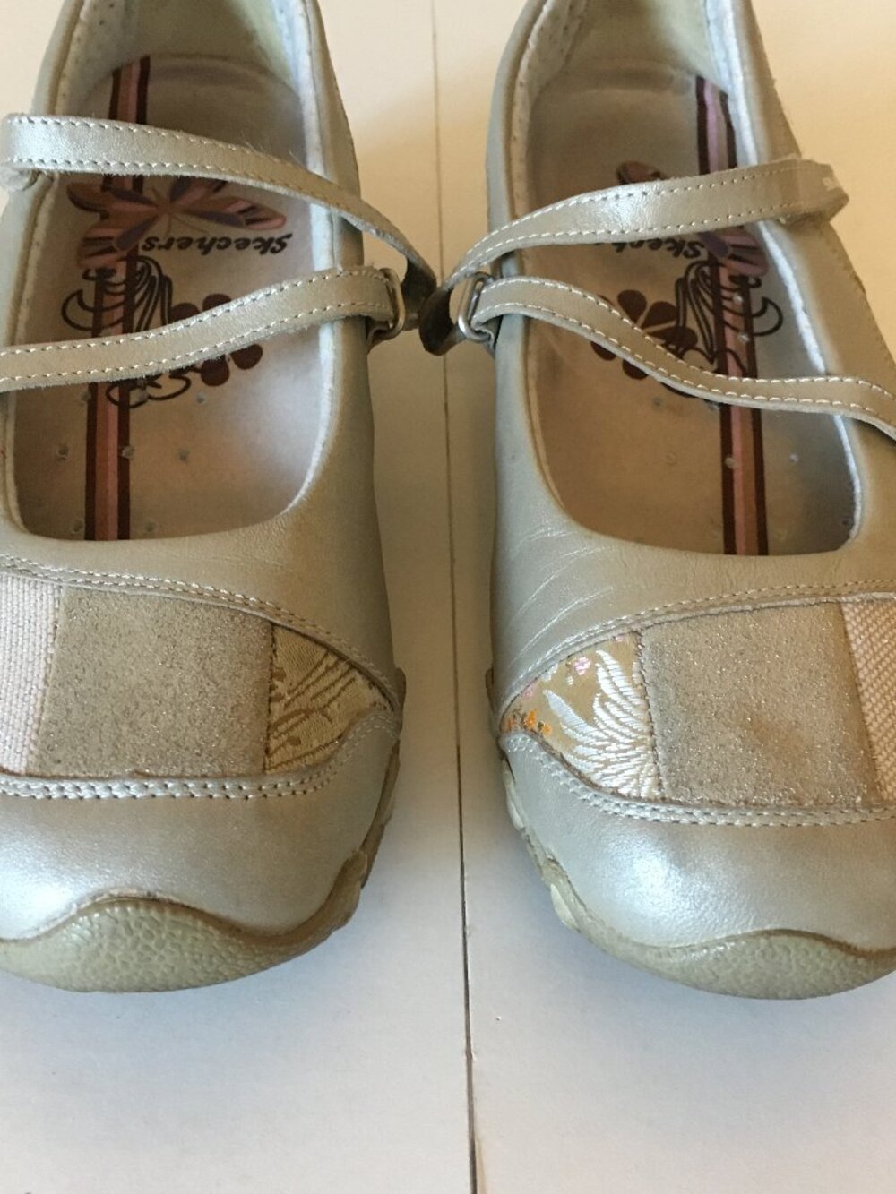 Skechers Mary Jane Shoes 7 Patchwork Beige Gold Neutral Floral Flats Leather y2k - Picture 2 of 8